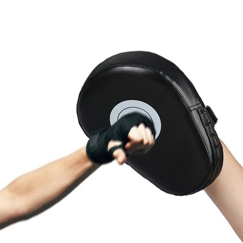 Curved boxing punch - boxing,