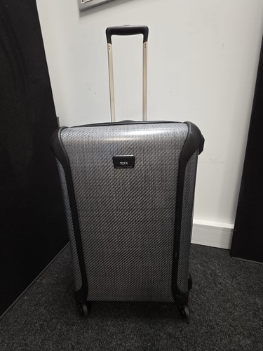 Tumi light suit case - light,