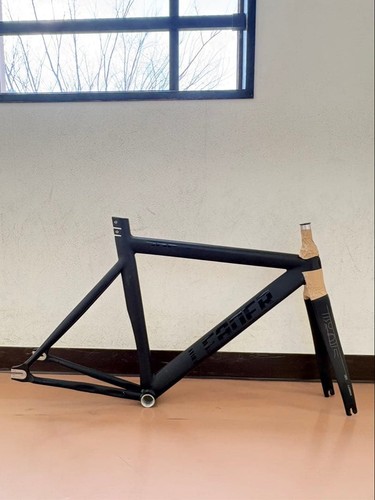 Leader 725 frame - leader,