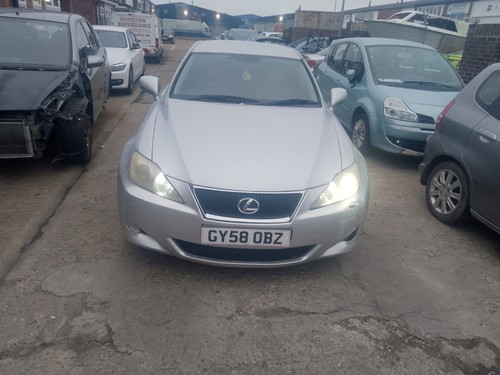 Lexus is220d 2009 breaking - is220d,