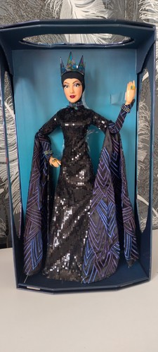 Limited edition disney doll - limited,