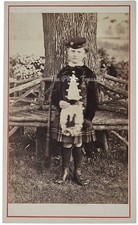 CDV VICTORIAN BOY IN HIGHLAND DRESS KILT WITH SPORRAN RUSTIC BENCH OUTDOOR 