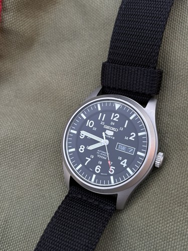 Black dial men seiko 5 - dial, men's