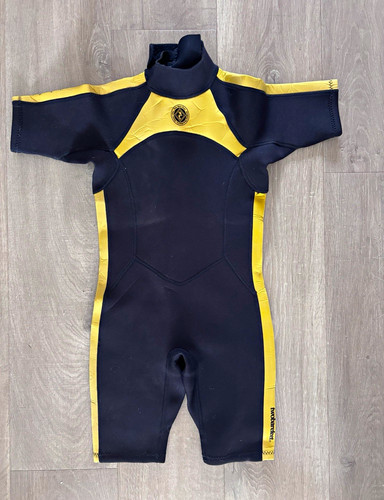 Two bare feet kids shortie - bare,