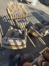 Conservatory Furniture Set Settee, Two Chairs, Coffee Table Fantastic Condition