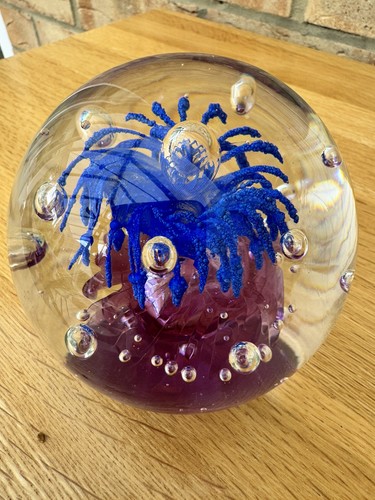 Large paperweight blue burst - -,