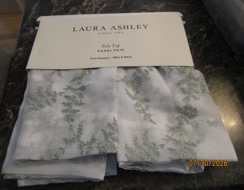 Laura ashley pole top - ashley,