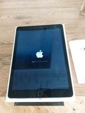 Apple iPad Air 2nd Generation, 9.7 in, 64GB - Grey