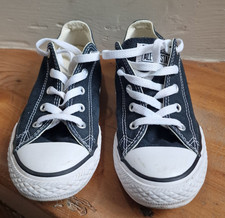 Black and White Converse All Star Trainers (UK2 - EU34)