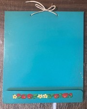 UNUSUAL 1950s VINTAGE TIN