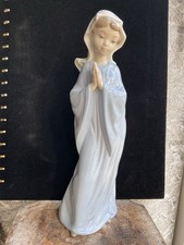 NAO By Lladro “Praying
