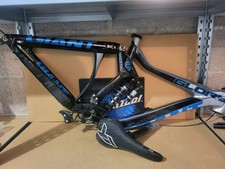 Giant Glory Frame 26