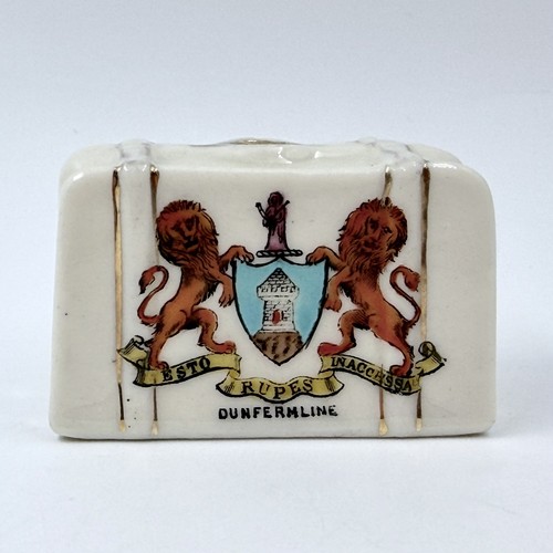Vtg carlton crested china - crested,
