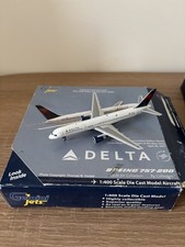 GEMINI JETS 1:400 DELTA AIRLINES BOEING 757-200 