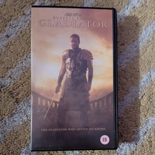 GLADIATOR Video Tape 2000 VHS CASSETTE PAL Russell Crowe Oliver Reed Phoenix