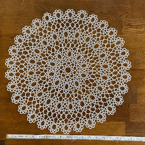 Large vintage doily cream - large,