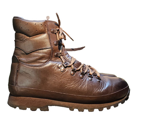 Altberg defender lightweight - altberg,