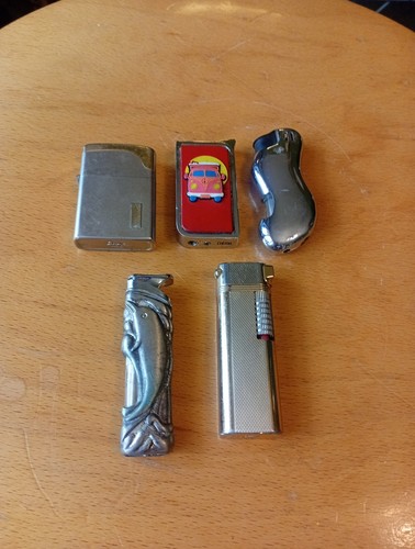 Bundle vintage lighters - of,