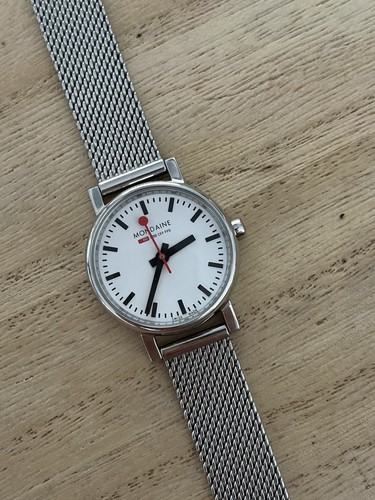 Mondaine official swiss - mondaine,