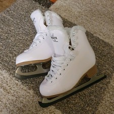 Ice Skates for Girls Figure Skates   Brand Jackson Ultima  Size 13 UK. Wore once