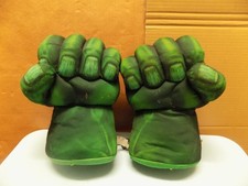 Hasbro Marvel 2008 Hulk Fists with Sounds