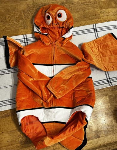 Disney finding nemo clownfish - disney,