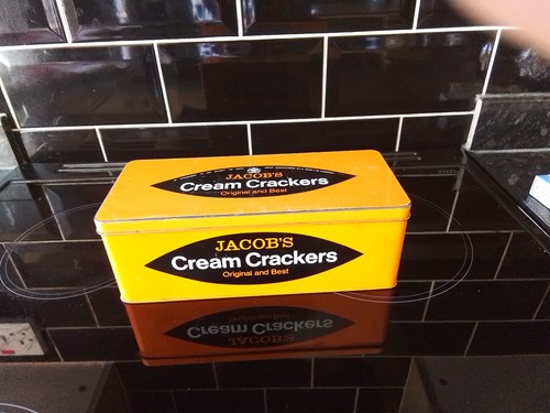 Jacob cream cracker storage - cracker,