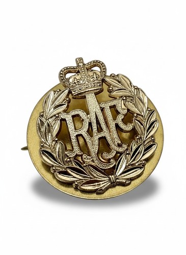 Raf cap badge british - raf,
