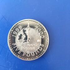 2000 £5 Millennium Coin, minted at the Dome, in Pack