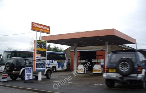 Photo 6x4 lumsden petrol - photo,