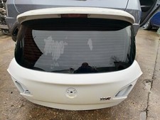 CORSA E 15-19 3DR TAILGATE BOOT LID WITH VXR SPOILER AND GLASS (HAS SOME DAMAGE)