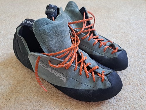 Scarpa climbing shoes - , 43