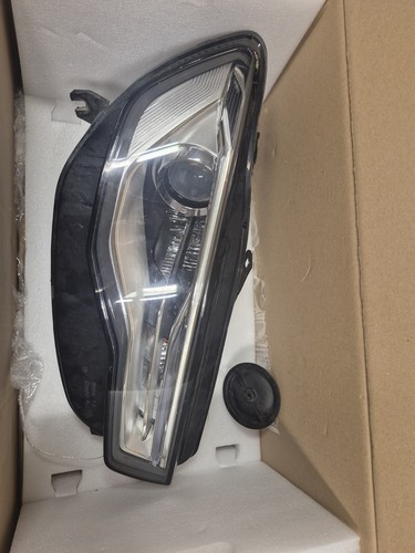 Audi s headlight - audi, o/s