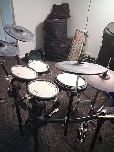 Roland kvx used - roland,