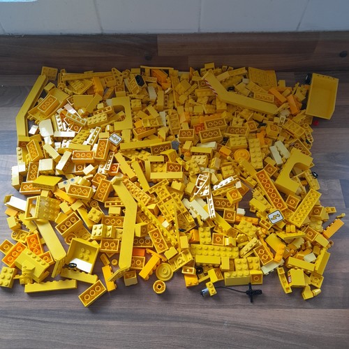 Lego yellow plates building - lego,