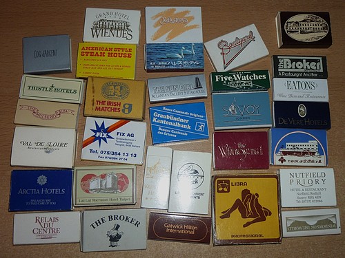 Various old matchboxes - various, 30+