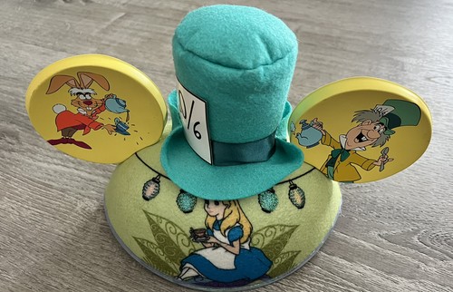 Disney parks alice - parks, in