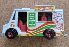 Hot Wheels QUICK BITE Italian