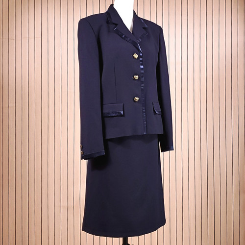 Vintage aquascutum navy wool - aquascutum,