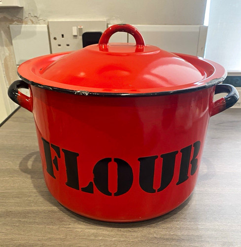 Vintage red enamel - vintage, bin