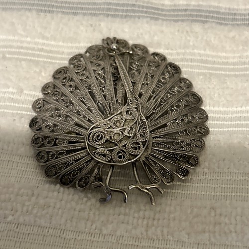 Large white metal peacock - white,