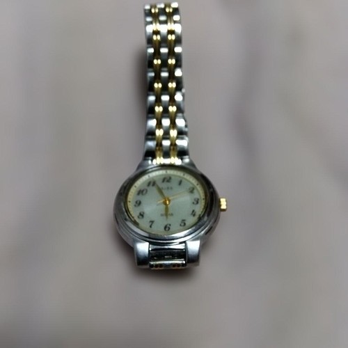 Seiko women solar - women's, solar-powered