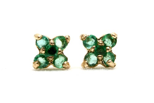 9ct gold emerald - 9ct, cluster