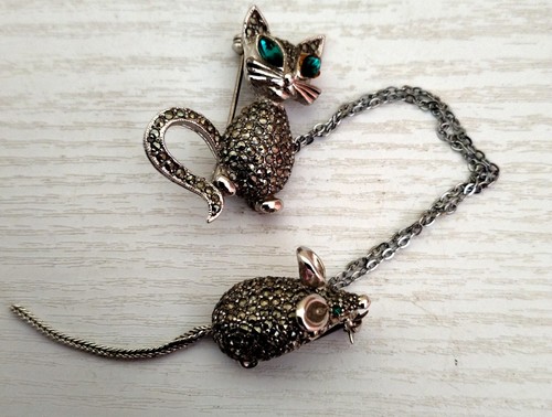 Vintage sphinx brooch - sphinx,