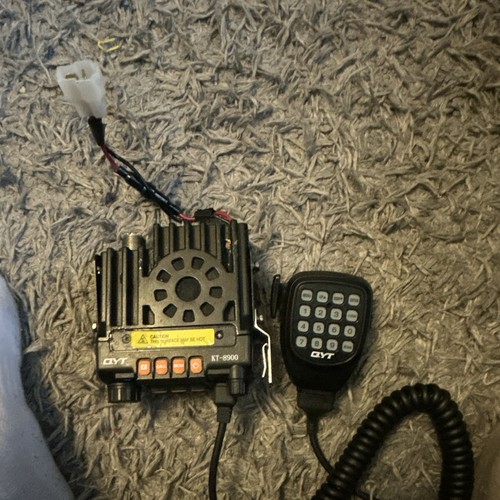 Qyt 8900 dual band - dual, vhf/uhf