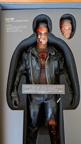 New hot toys dx13 terminator - hot,
