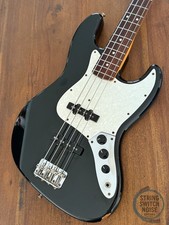Fernandes ’64 Jazz Bass