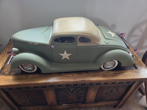 Large ww2 army car model - large,