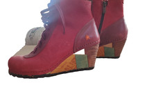 ART BRAND RED LEATHER BOOTS