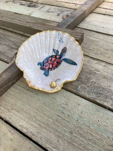 Hand crafted scallop - , shell